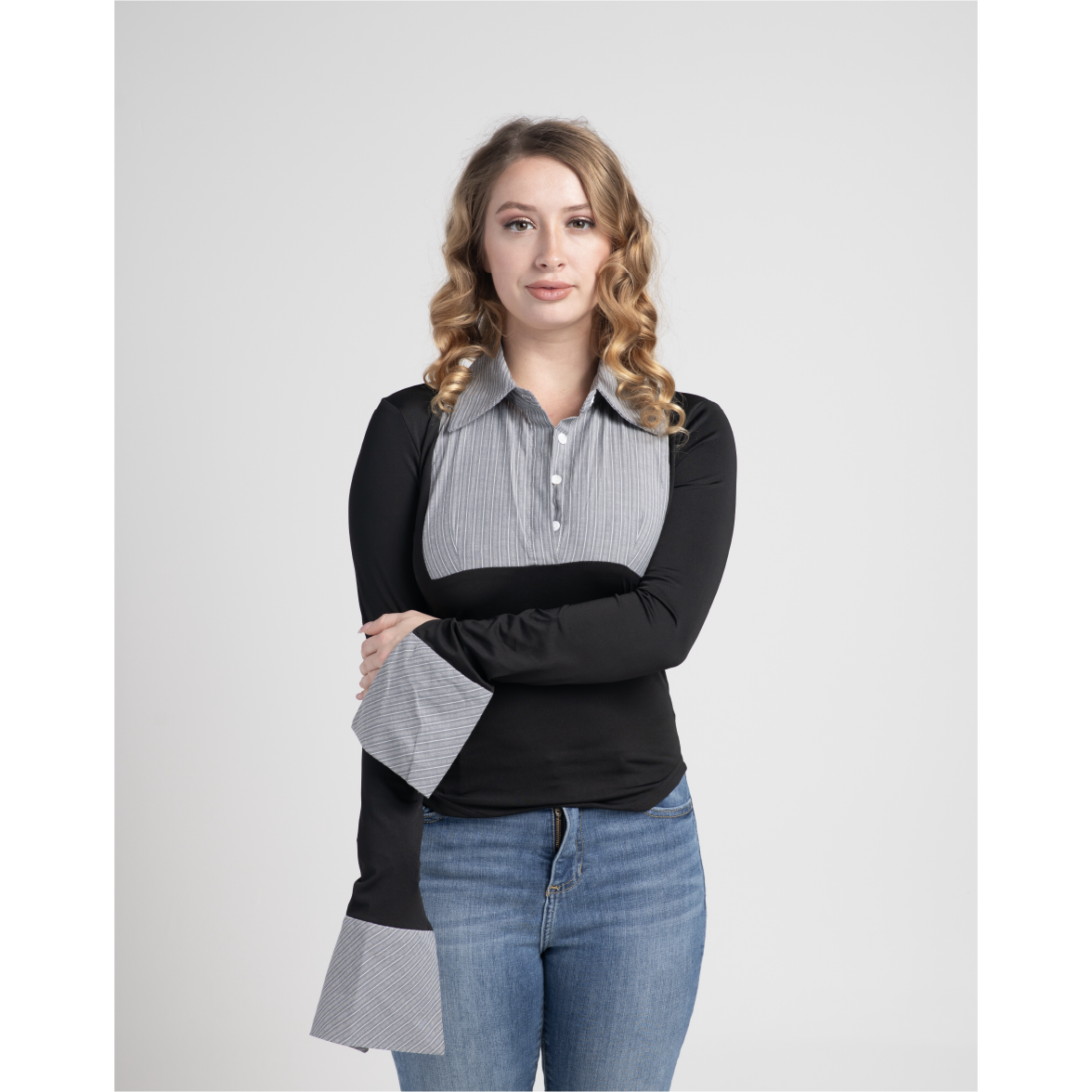 BLACK COLLARED LONG SLEEVE TOP