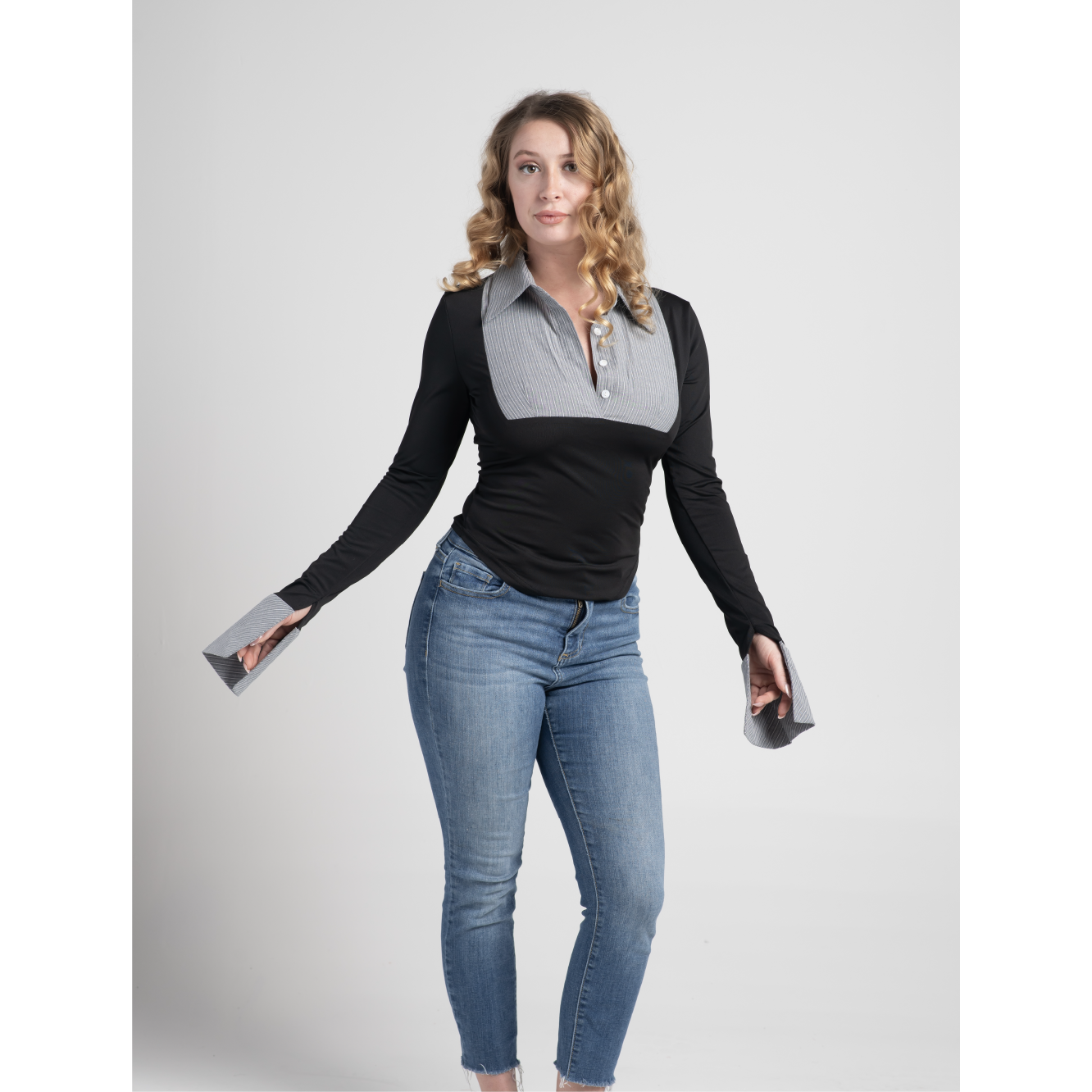 BLACK COLLARED LONG SLEEVE TOP